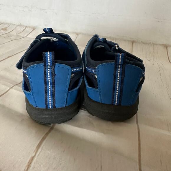 EUC OshKosh Boys Everyplay Flexible Outsole Bump Toe Sandal Size 10 - Picture 4 of 11